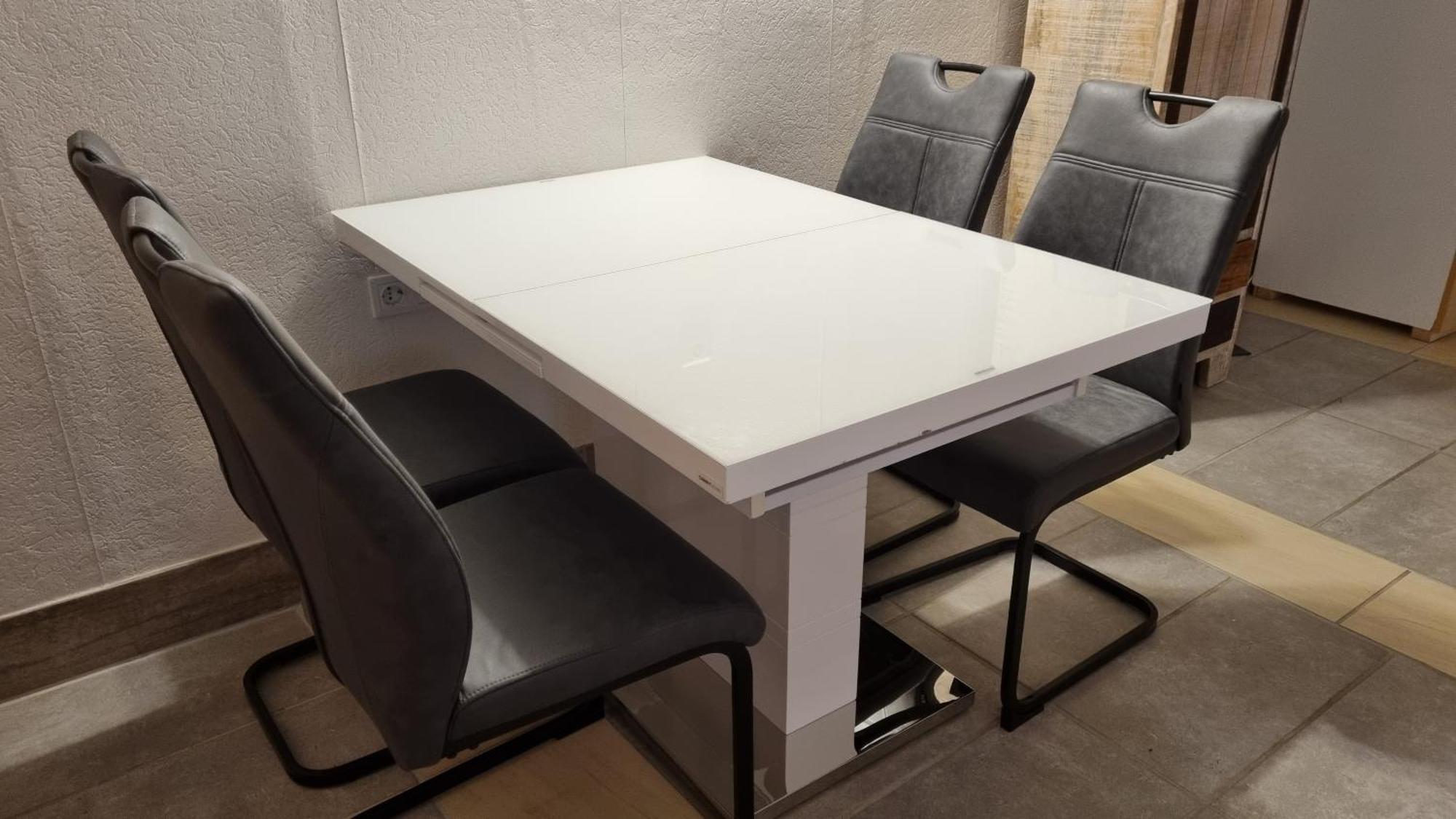 Modern Eingerichtete 3-Zi-Ferienwohnung Zu Vermieten Löffingen Esterno foto